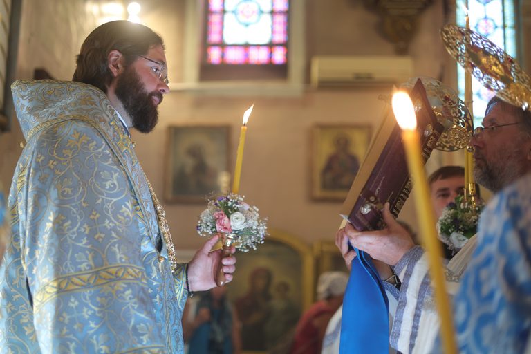 Епископ Иларион возглавил всенощное бдение в Казанском соборе